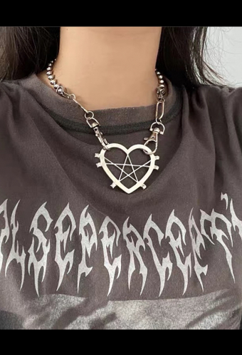 Gothic Clavicle Chain Necklace Punk Hiphop Style Metal Pentagram Heart Hollow Necklace