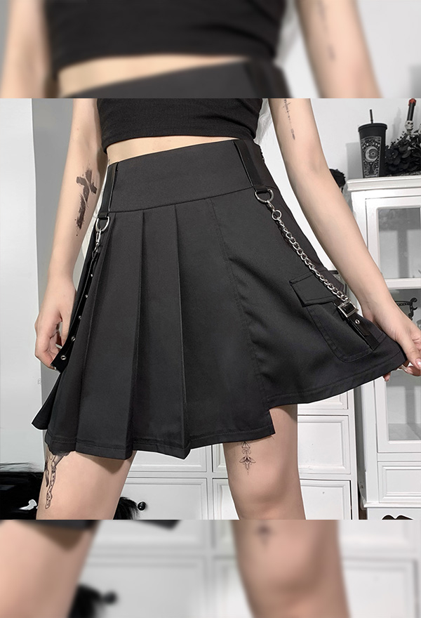 Gothic Grunge Streetwear Pleated Skirt Punk Style Black Polyester Chain Straps Irregular Hem Mini Skirt