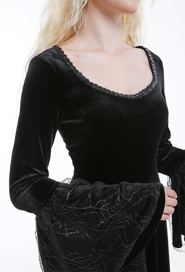 Gothic Victorian Dark Witch Dress Black Velvet Flared Lace Decorated Long Sleeves Long Dress Halloween Carnival Dress