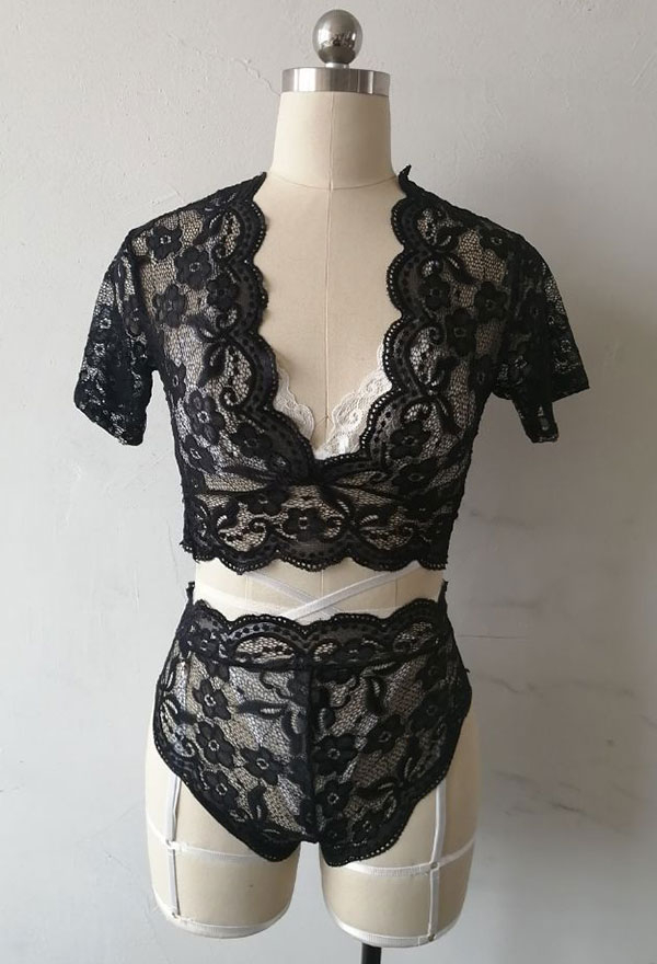 Woman Fashion Summer Temptative V Neck Two Piece Lingerie Lace Hollow See Through Floral Pattern Outfit with Garter Belts